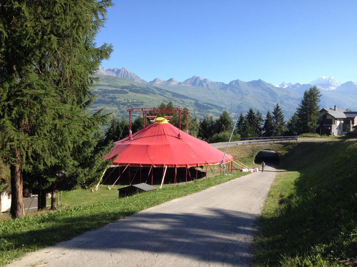 Chalet Miravidi, Montchavin-La Plagne, Jacuzzi & Sauna Zewnętrze zdjęcie